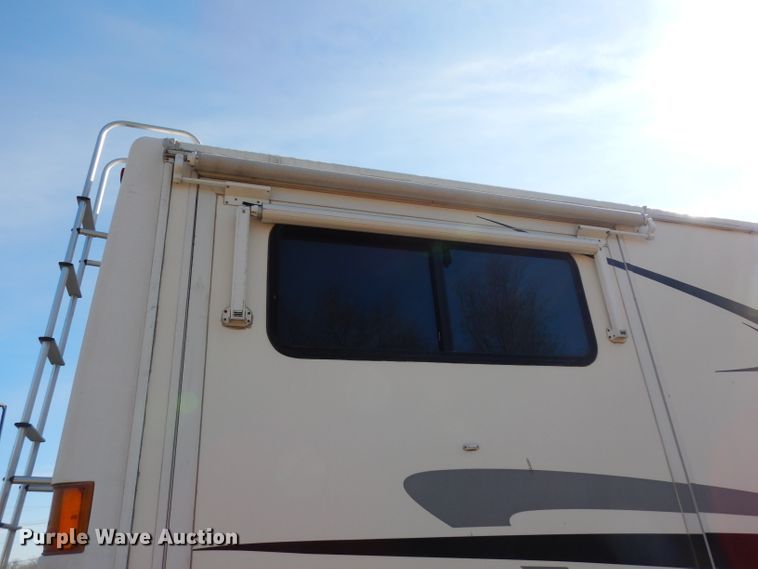 image for item DG6258 2005 National Sea Breeze LX RV