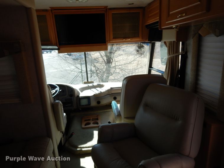 image for item DG6258 2005 National Sea Breeze LX RV