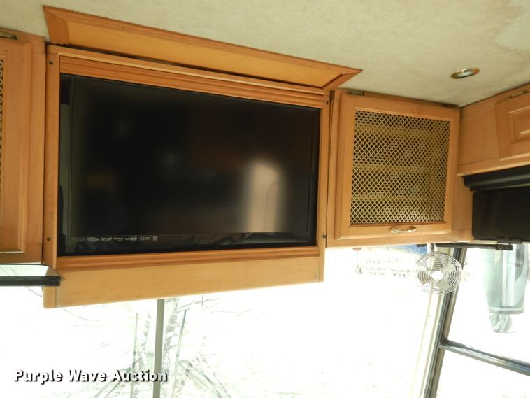 image for item DG6258 2005 National Sea Breeze LX RV