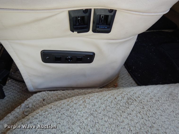 image for item DG6258 2005 National Sea Breeze LX RV