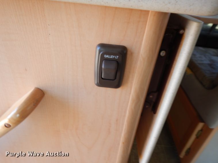 image for item DG6258 2005 National Sea Breeze LX RV