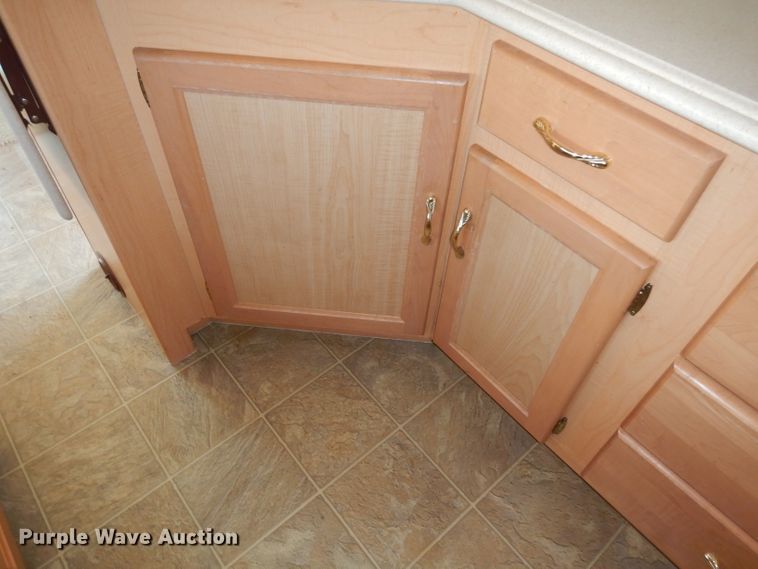 image for item DG6258 2005 National Sea Breeze LX RV