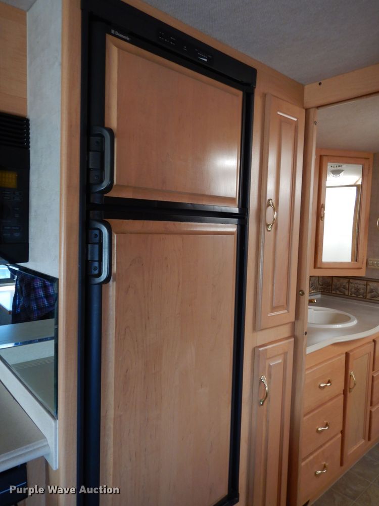 image for item DG6258 2005 National Sea Breeze LX RV