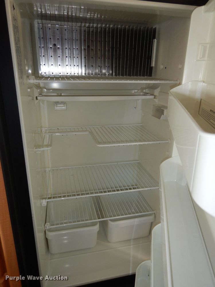 image for item DG6258 2005 National Sea Breeze LX RV