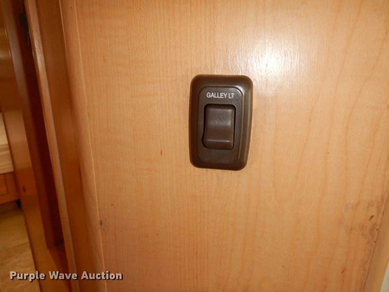 image for item DG6258 2005 National Sea Breeze LX RV