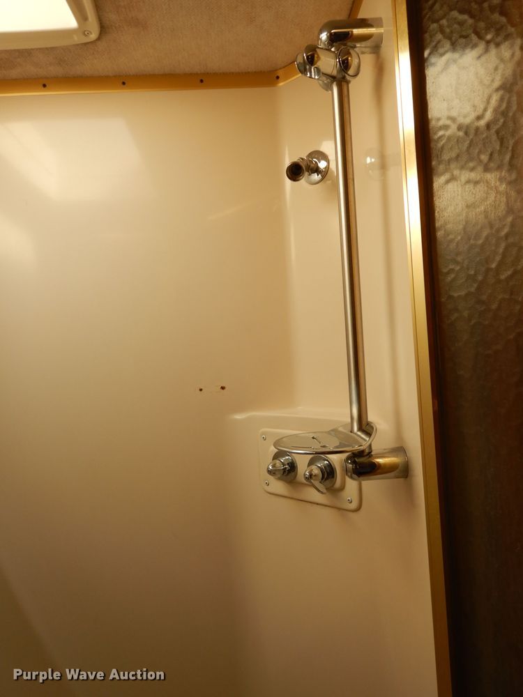 image for item DG6258 2005 National Sea Breeze LX RV