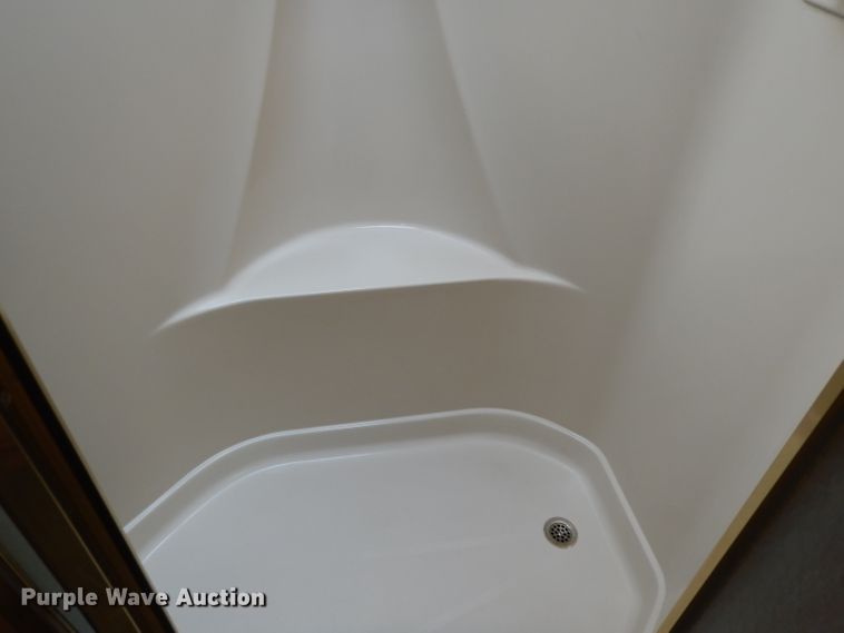 image for item DG6258 2005 National Sea Breeze LX RV