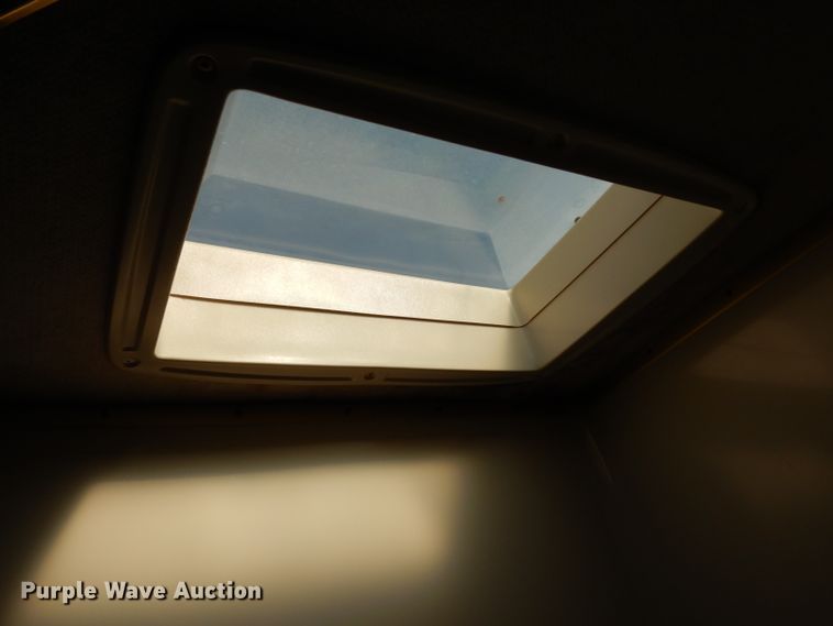 image for item DG6258 2005 National Sea Breeze LX RV