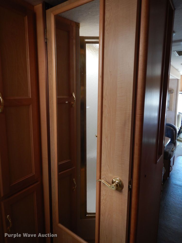 image for item DG6258 2005 National Sea Breeze LX RV