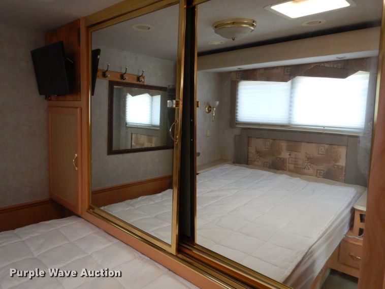 image for item DG6258 2005 National Sea Breeze LX RV