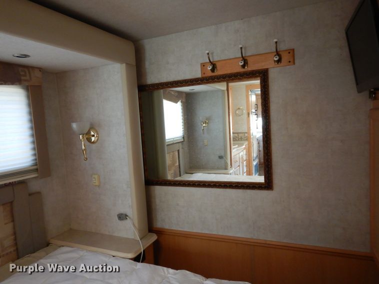 image for item DG6258 2005 National Sea Breeze LX RV