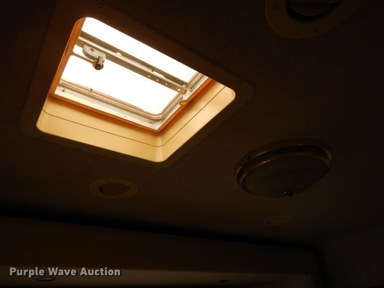 image for item DG6258 2005 National Sea Breeze LX RV