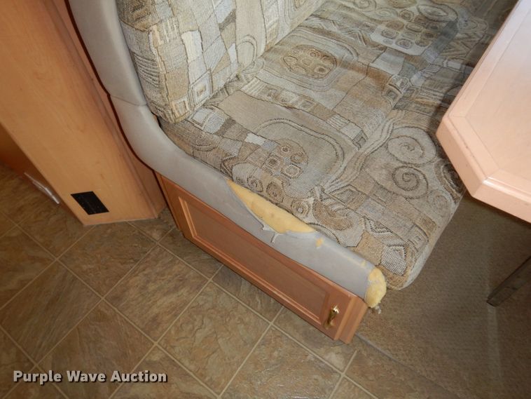 image for item DG6258 2005 National Sea Breeze LX RV