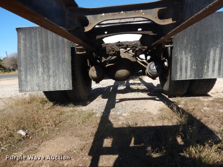 image for item DH2263 2007 Freightliner Business Class M2 truck cab and chassis