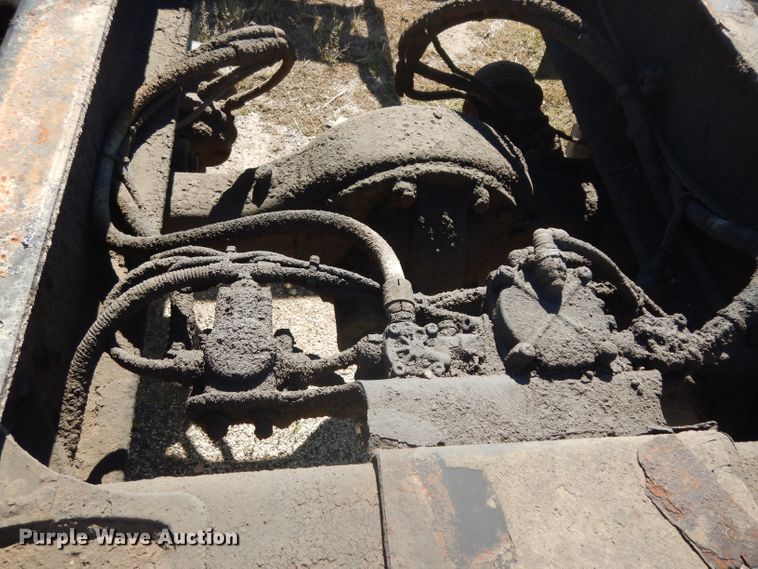 image for item DH2263 2007 Freightliner Business Class M2 truck cab and chassis