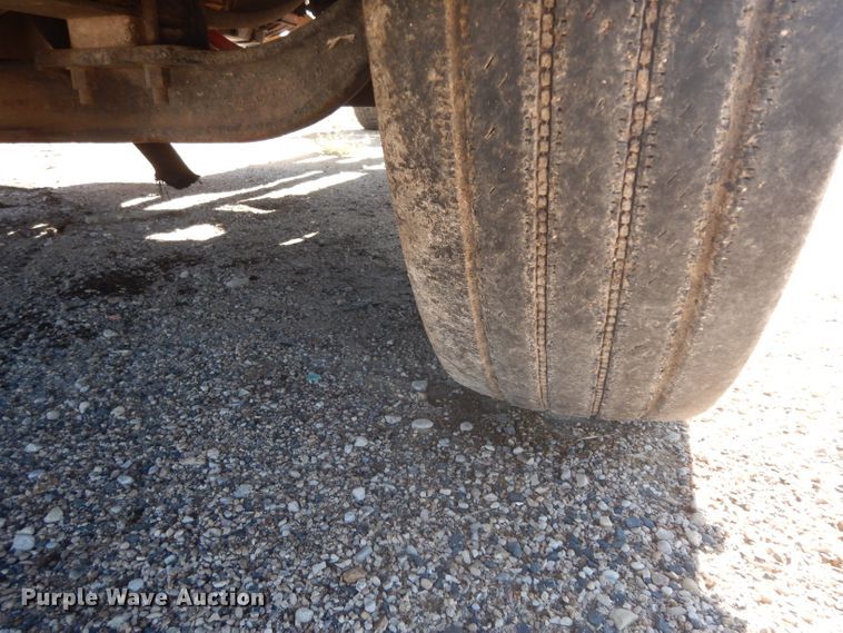 image for item DH2263 2007 Freightliner Business Class M2 truck cab and chassis