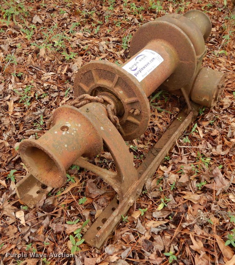 image for item DH2282 (2) winches