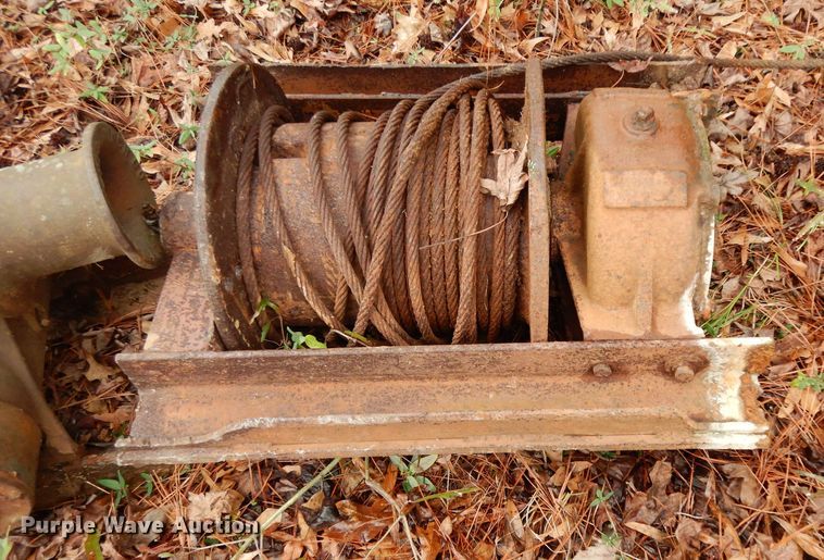 image for item DH2282 (2) winches