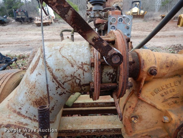 image for item DH2284 Irrigation pump cart