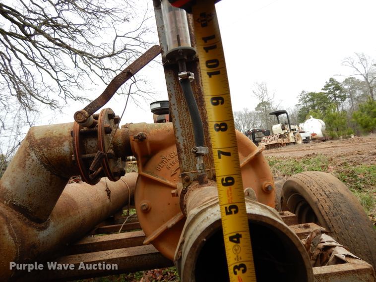 image for item DH2285 Irrigation pump cart