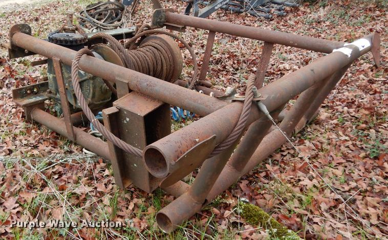 image for item DH2286 Headache rack with winch