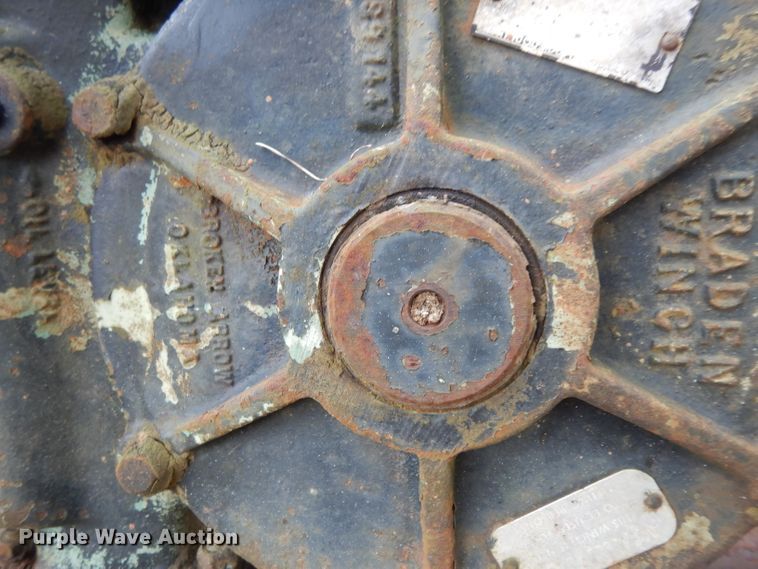 image for item DH2286 Headache rack with winch