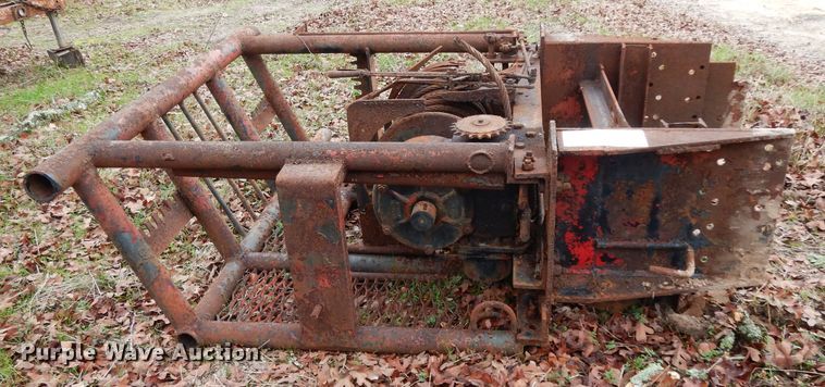 image for item DH2289 Headache rack with winch