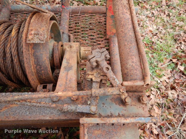 image for item DH2289 Headache rack with winch