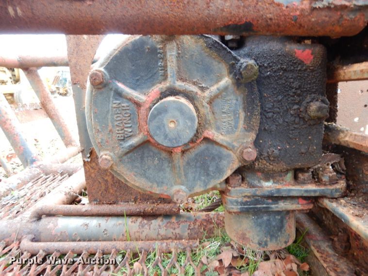 image for item DH2289 Headache rack with winch