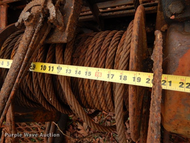 image for item DH2289 Headache rack with winch