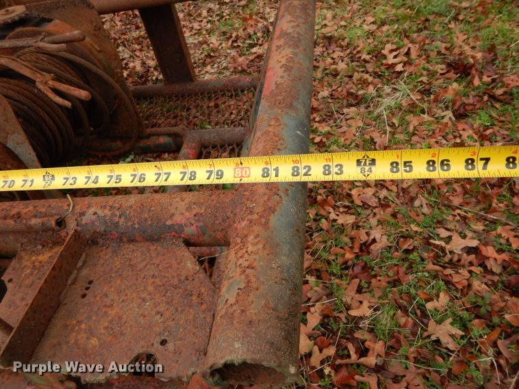 image for item DH2289 Headache rack with winch