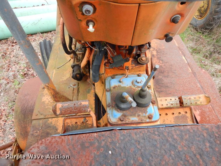 image for item DH2290 Ford 6600 broom