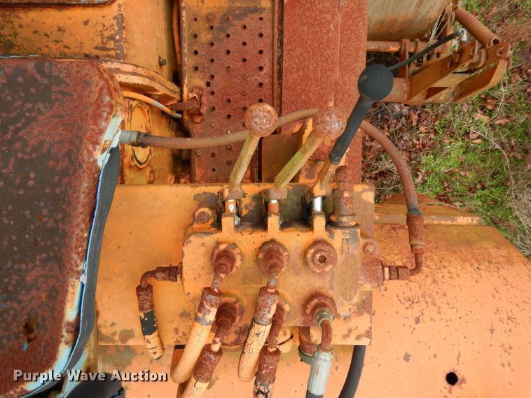 image for item DH2290 Ford 6600 broom