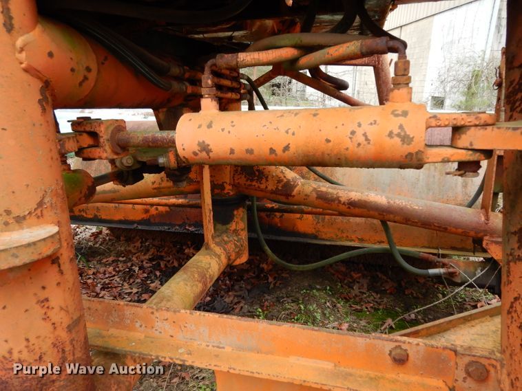 image for item DH2290 Ford 6600 broom