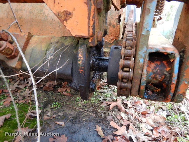 image for item DH2290 Ford 6600 broom