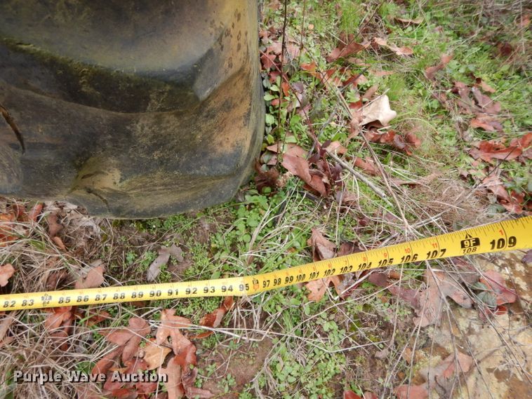 image for item DH2290 Ford 6600 broom