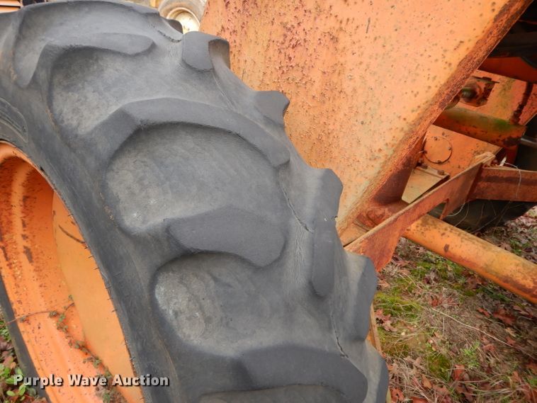 image for item DH2290 Ford 6600 broom