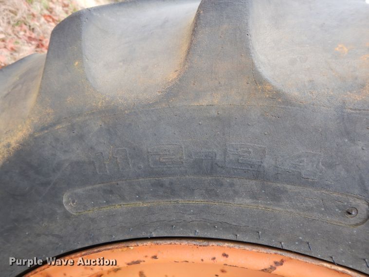 image for item DH2290 Ford 6600 broom