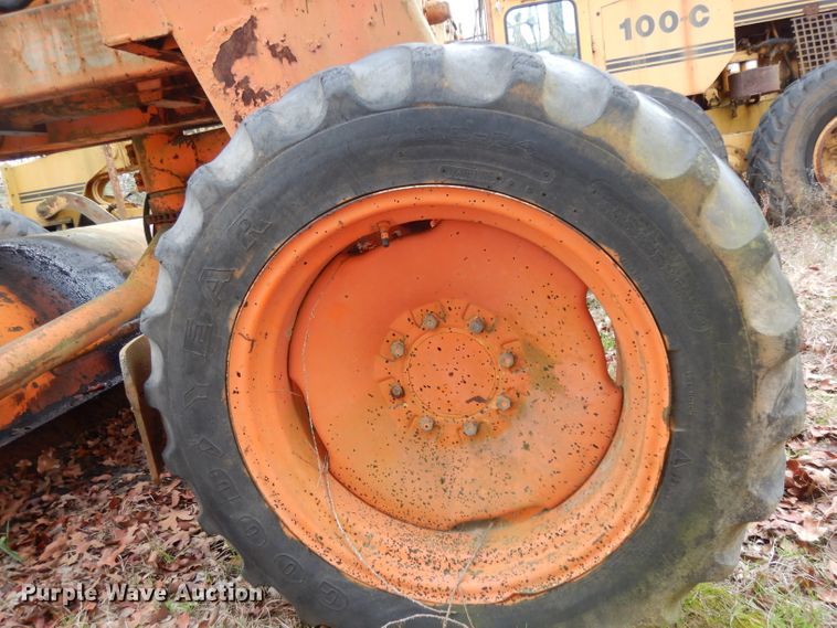 image for item DH2290 Ford 6600 broom