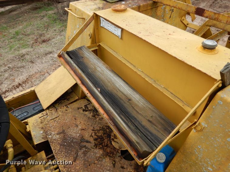 image for item DH2292 Seaman DS-47 soil stabilizer