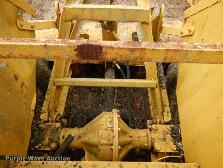 image for item DH2292 Seaman DS-47 soil stabilizer