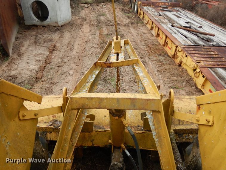 image for item DH2292 Seaman DS-47 soil stabilizer