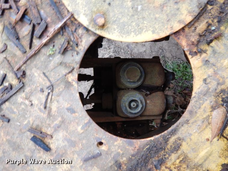 image for item DH2292 Seaman DS-47 soil stabilizer