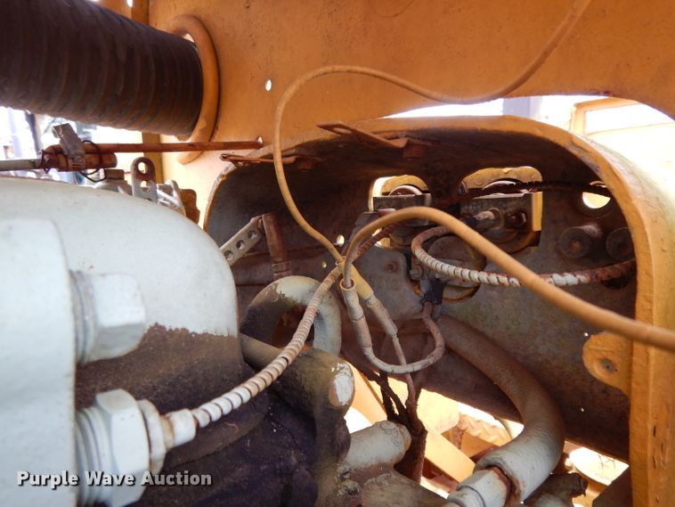 image for item DH2292 Seaman DS-47 soil stabilizer