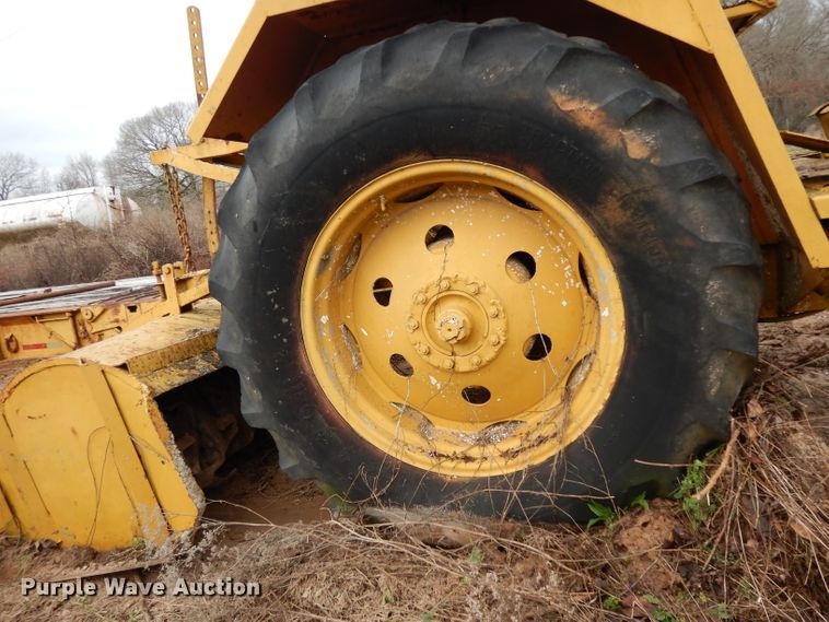 image for item DH2292 Seaman DS-47 soil stabilizer