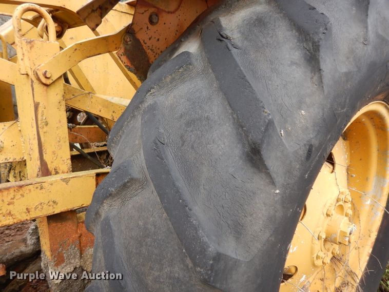 image for item DH2292 Seaman DS-47 soil stabilizer