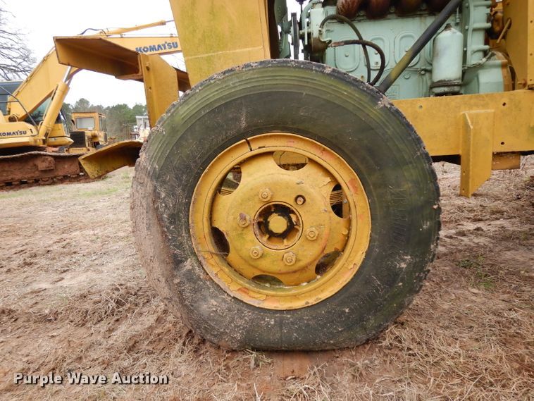 image for item DH2292 Seaman DS-47 soil stabilizer