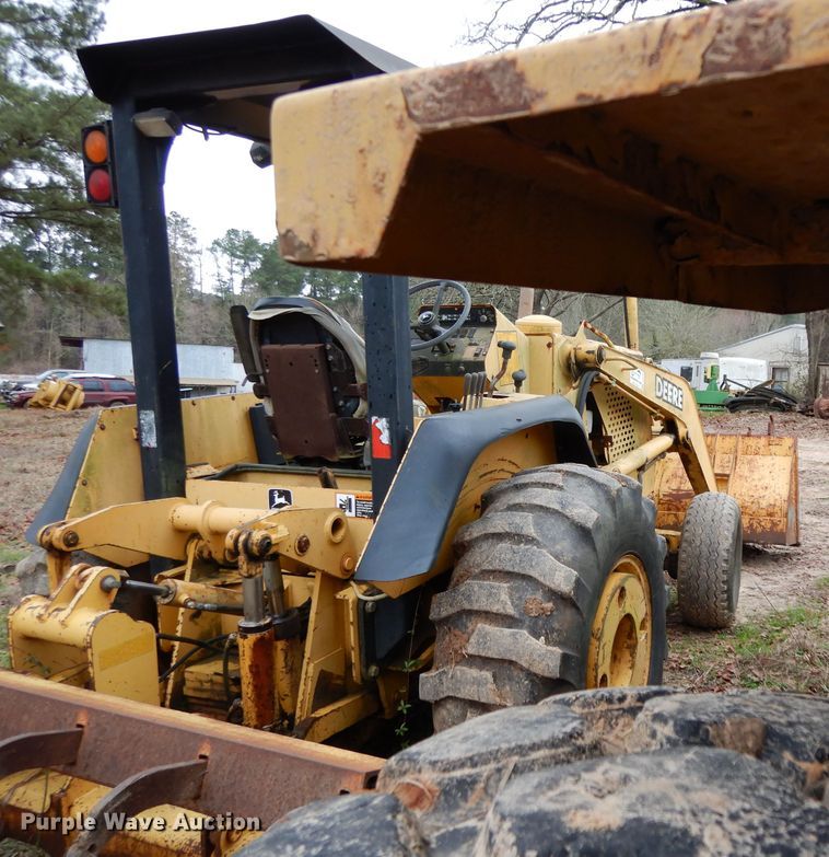 image for item DH2294 John Deere 210LE landscape tractor