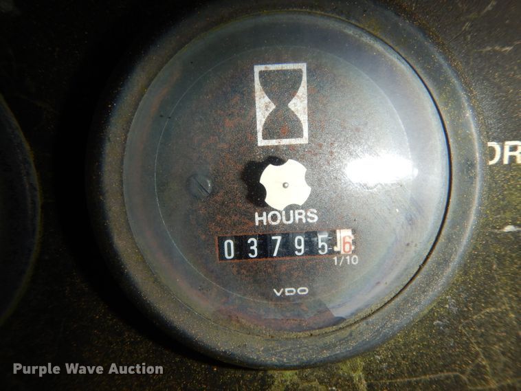 image for item DH2294 John Deere 210LE landscape tractor