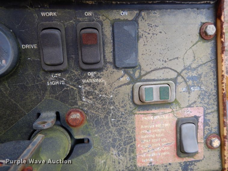 image for item DH2294 John Deere 210LE landscape tractor